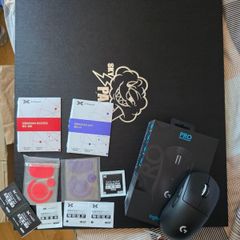 Logitech G Pro X Superlight + SkyPAD 3.0 XL Glass Mouse Pad + Xraypad Obsidian Skates - Full Set, Excellent Condition, Complete - Full Boxed
