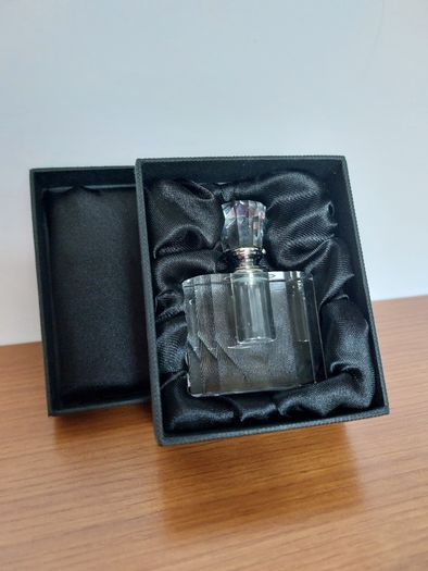 Vintage Art Deco Style Crystal Perfume Bottle