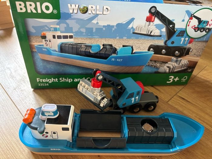Brio - Huge lot with many boxed items