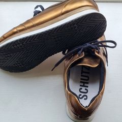 Schutz sneakers