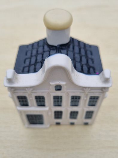KLM Delft Blue ceramic collector's house number 90