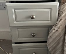 Bedside lockers 2x