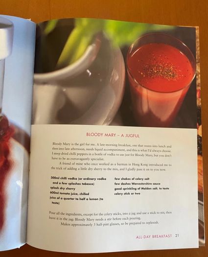 NIgella Bites cookery book