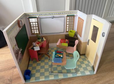 Our Generation school room - immaculate condition