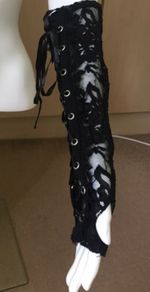 Lace gloves