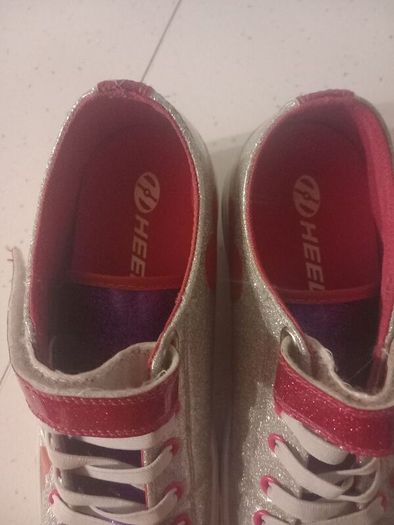 heelys