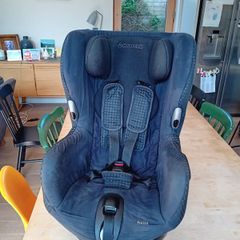 Maxi cosi axiss car seat