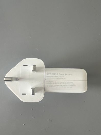 Apple MacBook adapter usb-c