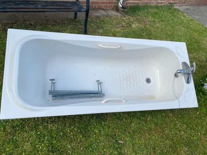 BATH & mounts