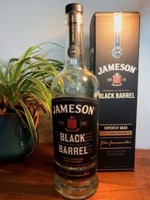 Decorative or collectible (empty) bottles Islay whisky, Islay gin, Irish whiskey