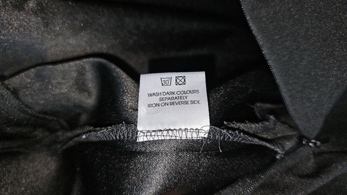 Buttercups Beauty uniform for college Bife Black Salon Tunic with Waist Tie, Size 12 (M) Premium Irish Workwear