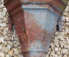 2 cast iron down pipe
