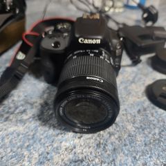 canon EOS100D