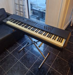 M-Audio Oxygen 88 Key Graded Hammer-Action USB MIDI Controller