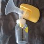 Medela mini electric breast pump Image 2