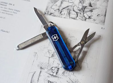 Victorinox Classic Sd 58mm Swiss Army Knife