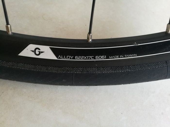 Genesis sr220 Disc Road Wheel Set