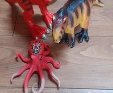 Dinosaur 2 pieces and an octopus and elephant