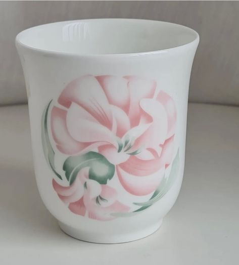 Cacharel Anais Anais Royal Doulton Toothbrush holder or vase