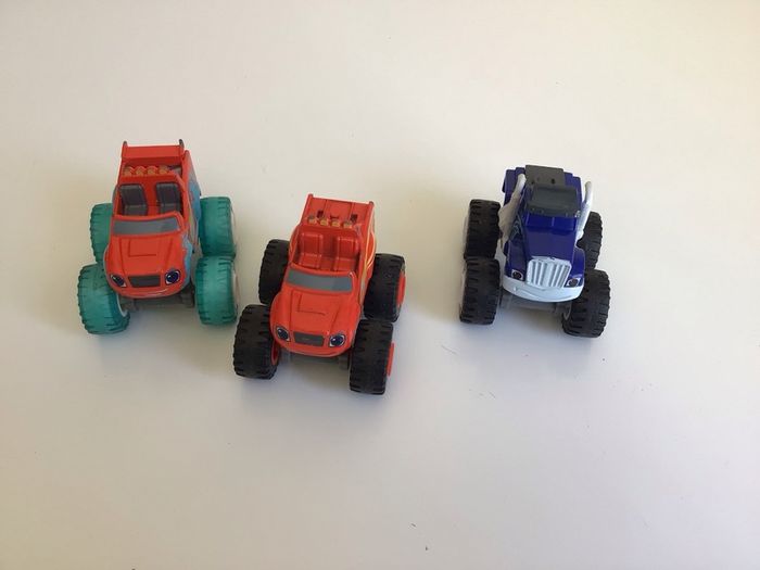 Bundle of 3 Die Cast & Plastic Blaze and the monster machines vehicles