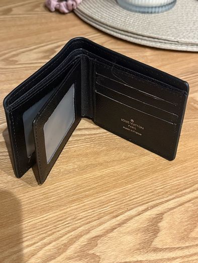 Louis Vuitton men wallet
