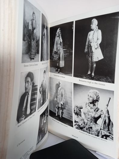 The Metropolitan Opera 1883-1966: A Candid History by Irving Kolodin (HQ898)
