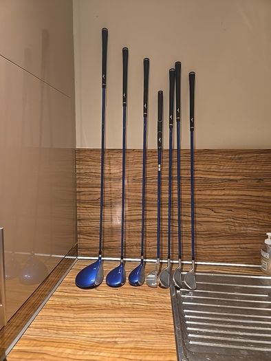 Mizuno Junior Golf Set Ages 9-12 (140cm)