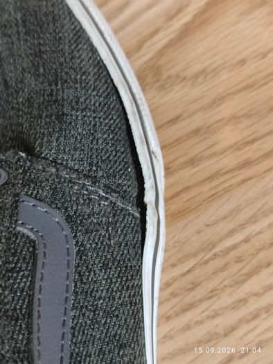 Original Vans Grey Sneakers Style 721356