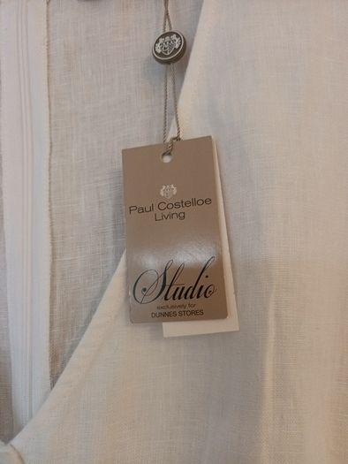 Paul Costelloe  Living White Linen Dress With 2 Hidden Side Pockets.  S.16.  B.N.W.T