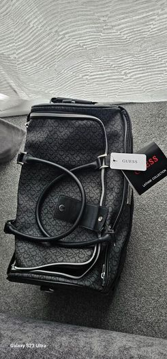 Guess Cabin size trolley travel bag