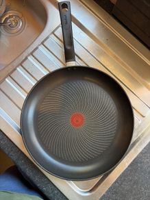Tefal frying pan 33cm