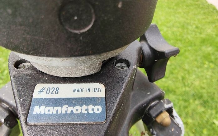 tripod stand