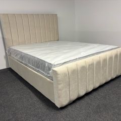 New 4'6" Cream Fabric Bed & Memory foam orthopaedic Mattress