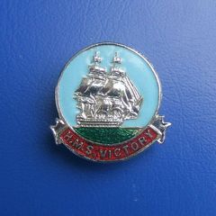 HMS VICTORY (museum ship) - a vintage souvenir/merchandise badge (1960s / 1970s)