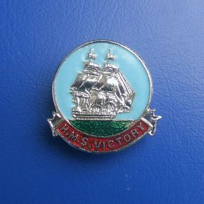 HMS VICTORY (museum ship) - a vintage souvenir/merchandise badge (1960s / 1970s)