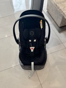 Cybex car seat with 360 isofix base