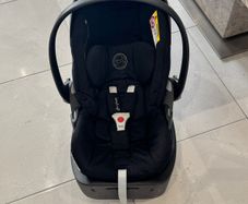 Cybex car seat with 360 isofix base
