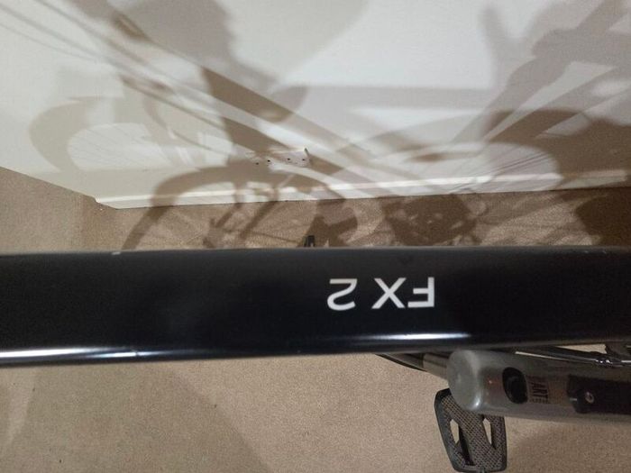 Trek FX 2 Disc Hybrid Size L (2023, Low Use),  Helmet, Pump and Jacket