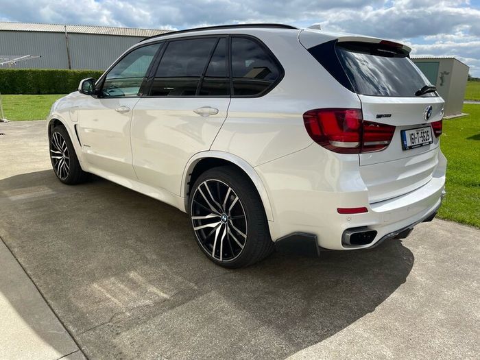 2016 BMW X5 xDrive40e m Sport - High Spec