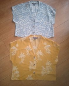 Womens tops
