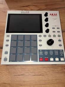 Akai MPC One Special Retro Edition in excellent condition.