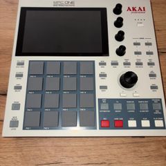 Akai MPC One Special Retro Edition in excellent condition.
