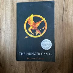 the hunger games suzanne collins