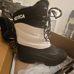 Snow boots Nevica