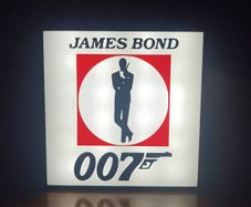 Bond 007 Lightbox