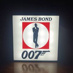 Bond 007 Lightbox