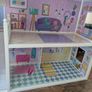 Large Doll house Image 5