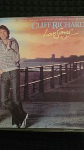 Cliff Richard. Love Songs.