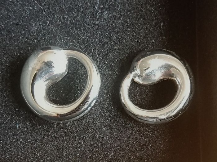 Tiffany & Co Elsa Peretti eternal circle sterling silver earrings