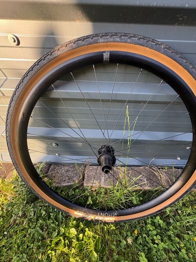 Road bike wheelset